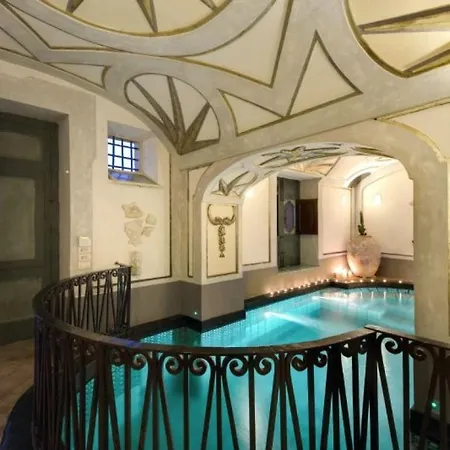 Vila Montepertuso Sleeps 9 *