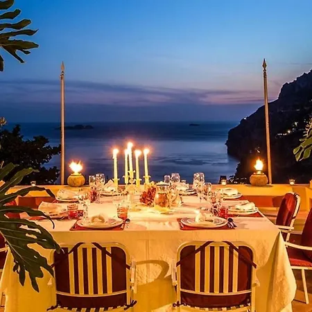 Montepertuso Sleeps 9 Vila
