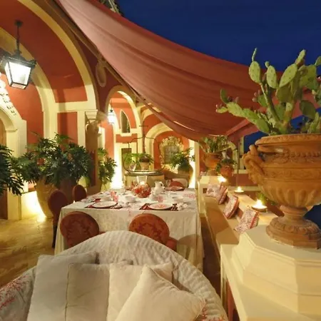 Montepertuso Sleeps 9 Vila *